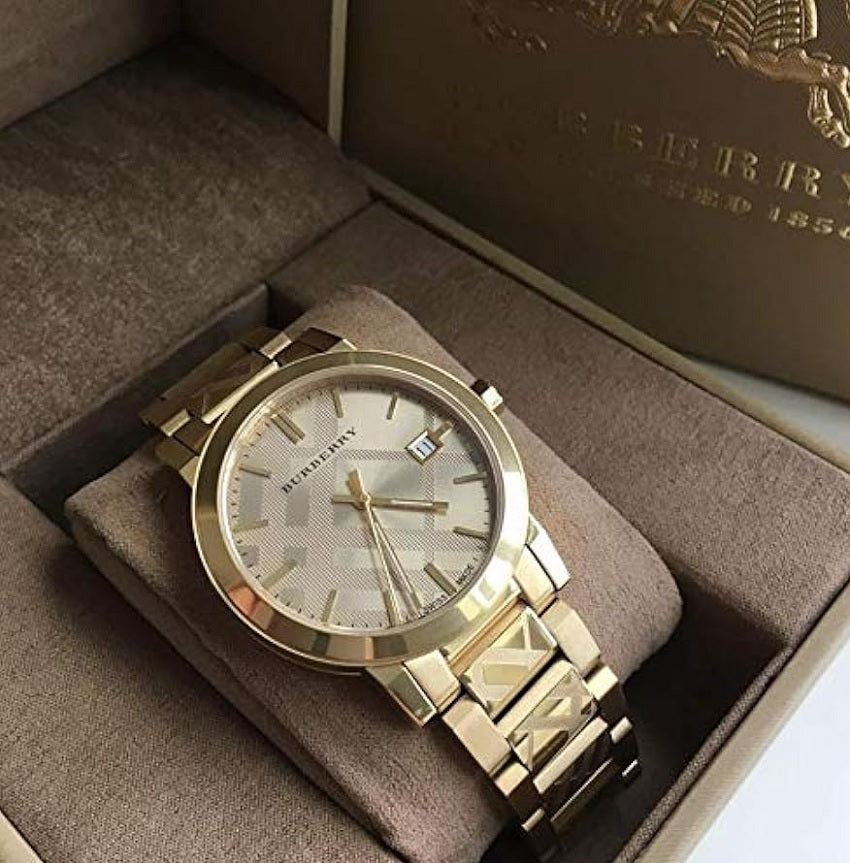Burberry BU9038 unisex watch displayed on branded watch pillow for an elegant presentation