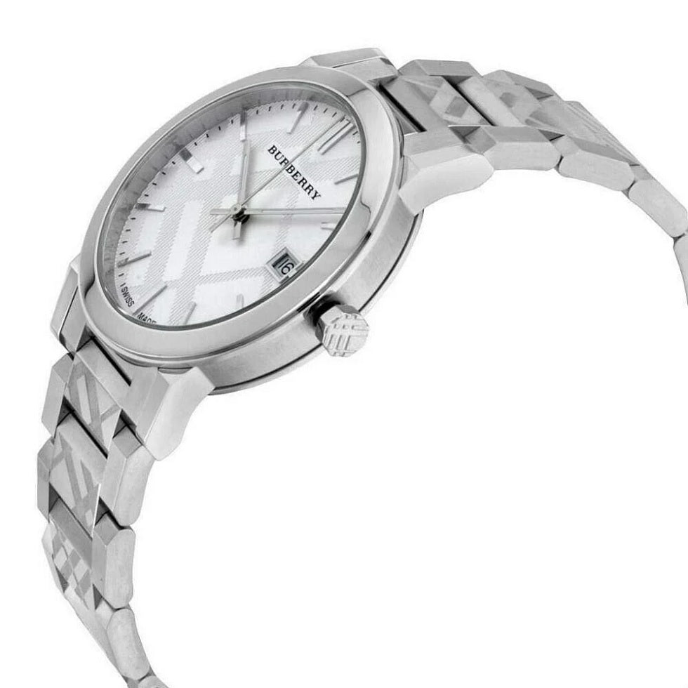 Close-up of Burberry BU9037 silver dial showcasing sleek design and classic time markers