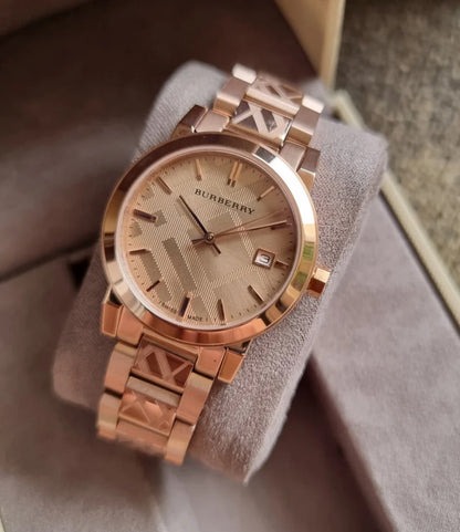 Burberry BU9146 The City women’s watch presented on branded display pillow