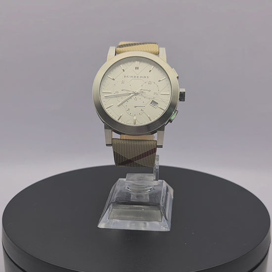 360-degree rotating view of Burberry BU9357 The City Chronograph men's watch.
