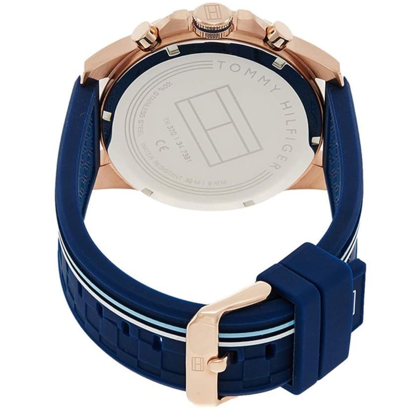 Clasp and blue silicone strap of Tommy Hilfiger 1791474 men's rose gold watch